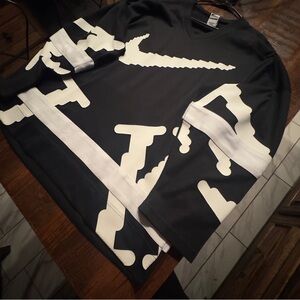 Nike Black and White Graphic Sweatshirt